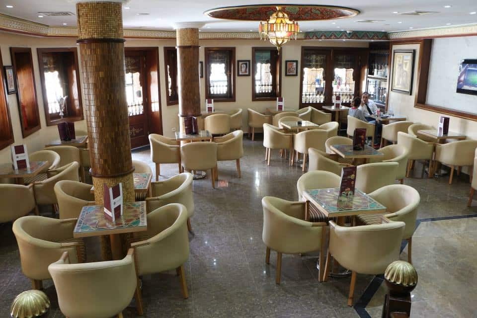 Restaurant ASSARARA -JARDIN D'EL MENZEH