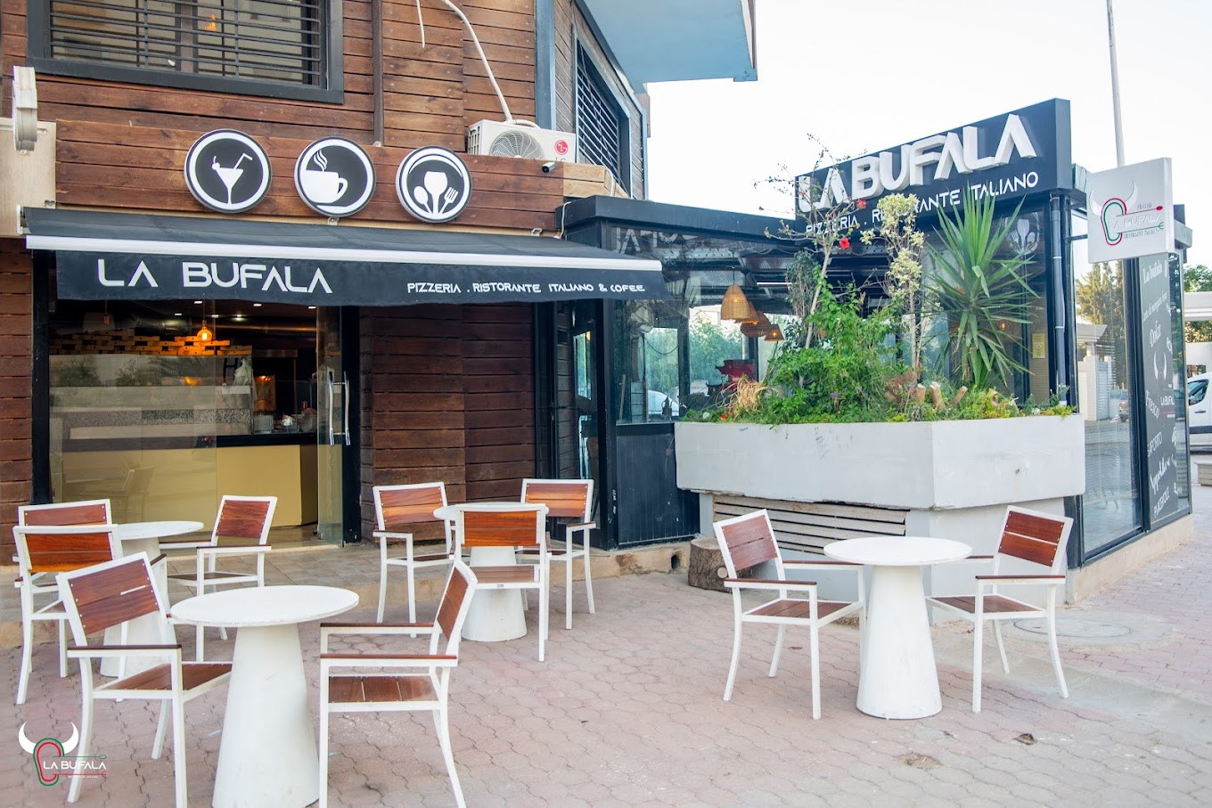 LA BUFALA PIZZERIA. RISTORANTE ITALIANO- EL MOUROUJ