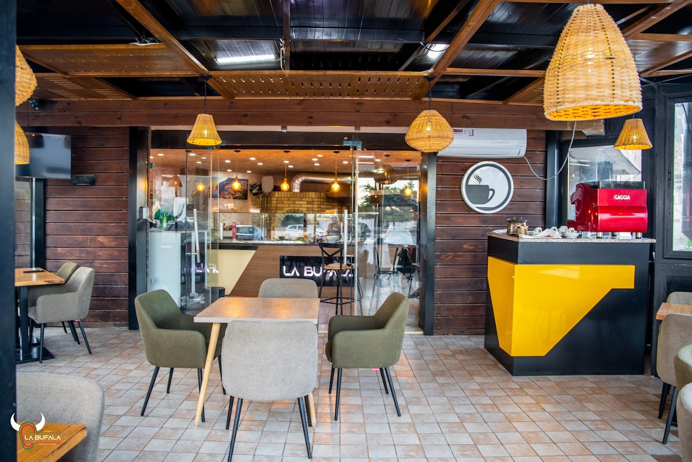 LA BUFALA PIZZERIA. RISTORANTE ITALIANO- EL MOUROUJ